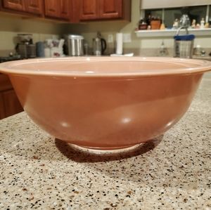 Vintage 1980's Pyrex Bowl